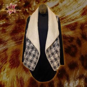 Cavalini Black & White Plaid Sherpa-Lined Vest with Pockets